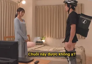 Khuôn mặt mãn nguyện được chuối to nắc khoái bướm