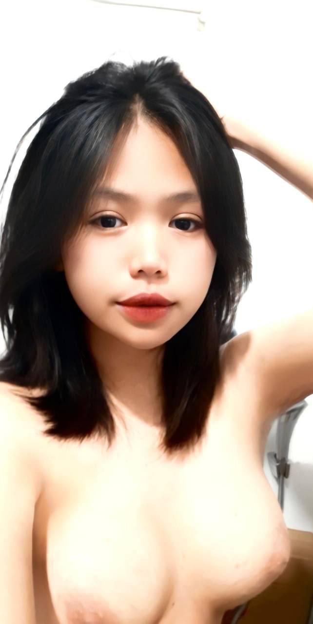 CLUB-545 Kỷ lục tình yêu thuần khiết của phụ nữ đồng phục kem